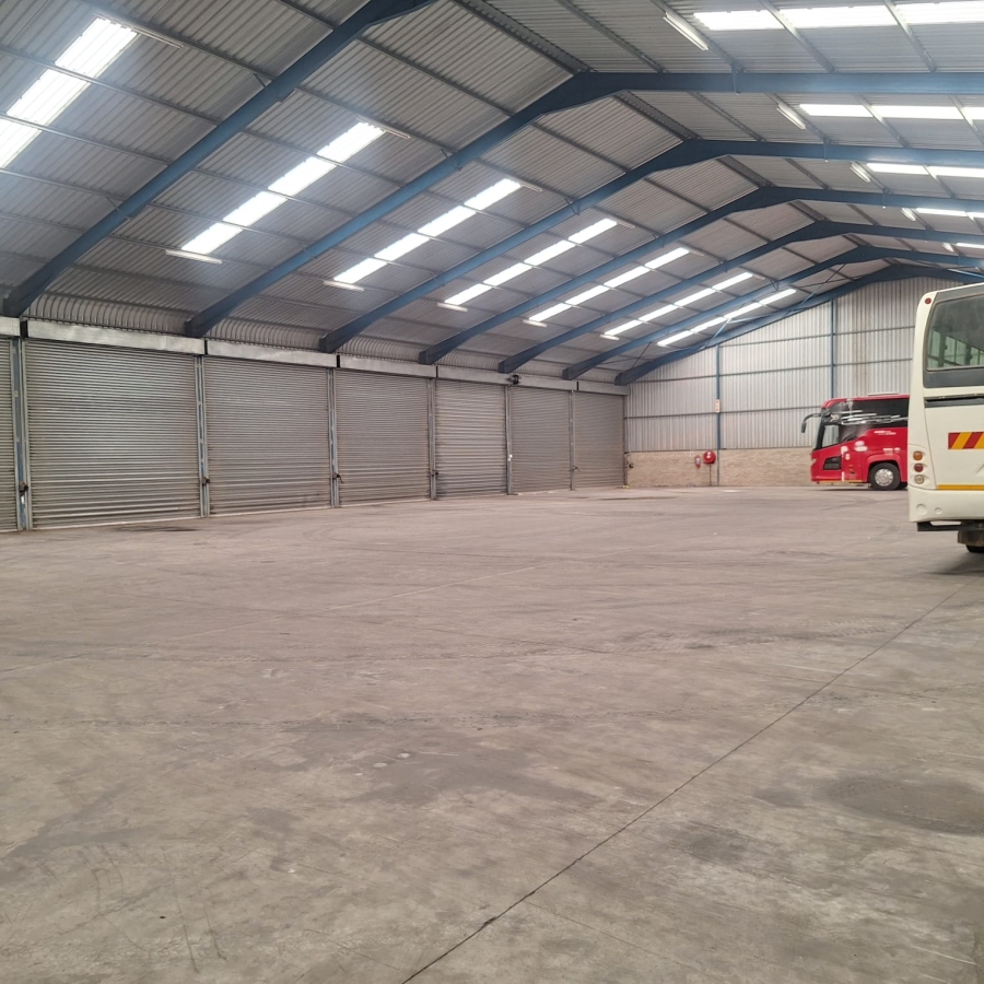 To Let Commercial Property for Rent in De Almeida Western Cape